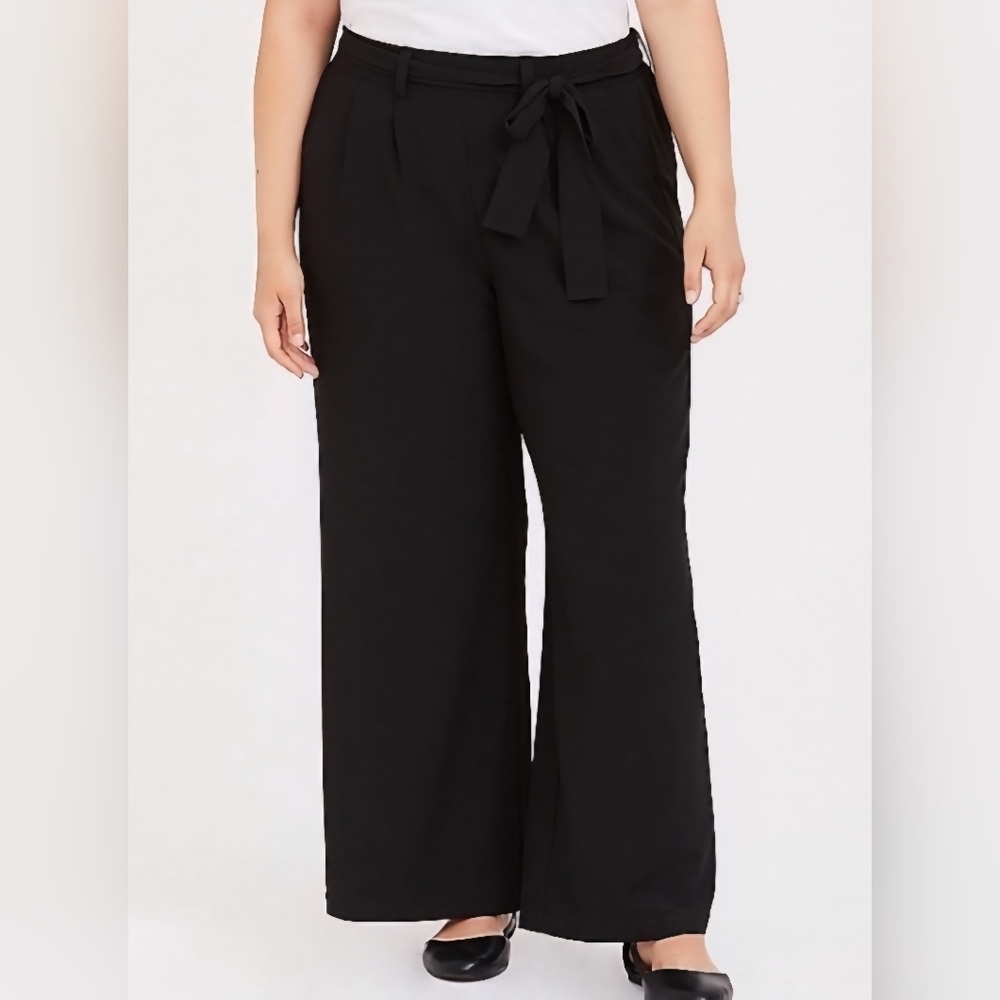 NEW! Torrid Black Crepe Self Tie Wide Leg Pant, NWT, Size 1X
